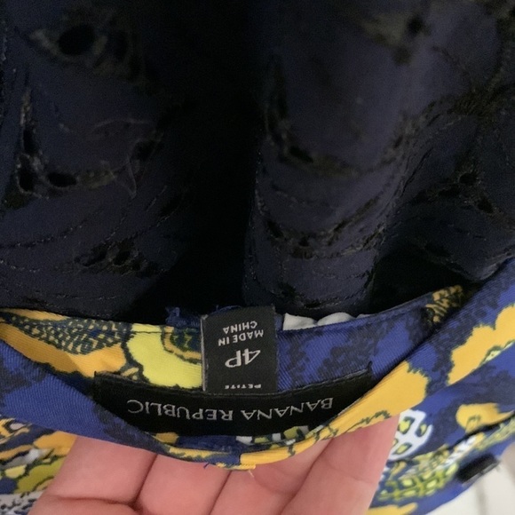 𝅺a New Day Navy Eyelet Sleeveless V-Neck Top Size S- Like New - Picture 15 of 16